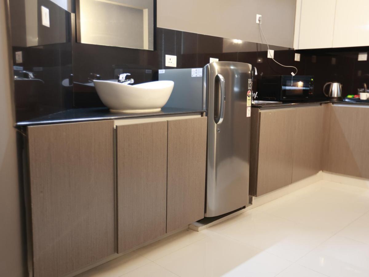Transit Suites By Grandwest Nedumbassery Bagian luar foto