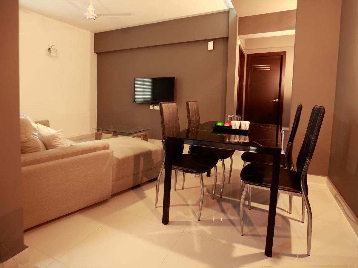 Transit Suites By Grandwest Nedumbassery Bagian luar foto