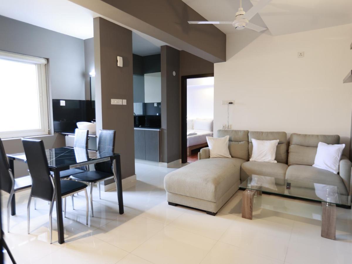 Transit Suites By Grandwest Nedumbassery Bagian luar foto