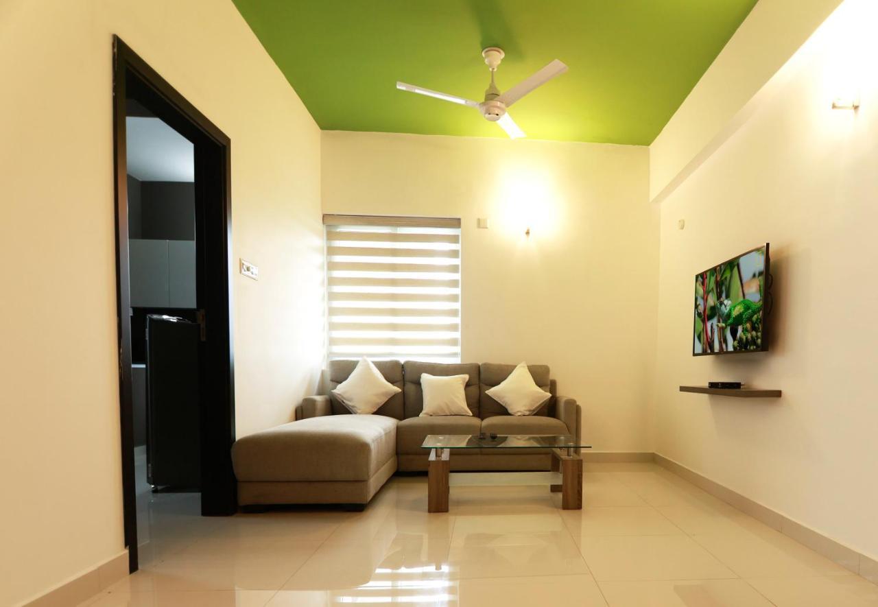 Transit Suites By Grandwest Nedumbassery Bagian luar foto